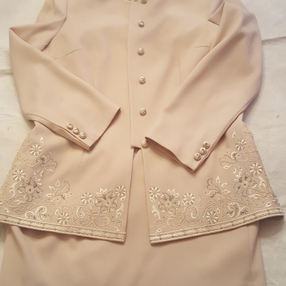 Women - Picture 1 of 1